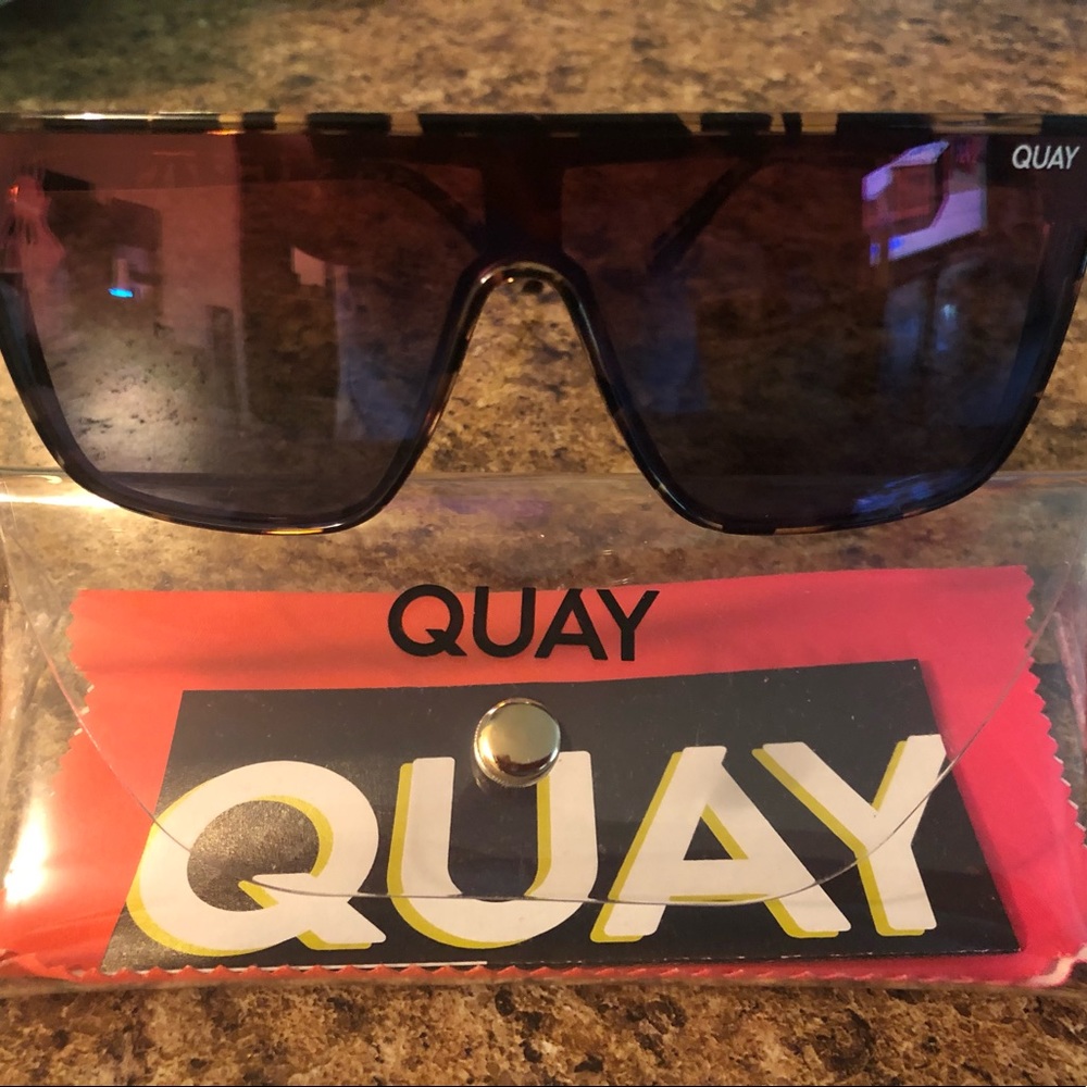 Brand New Quay Polarized Shades